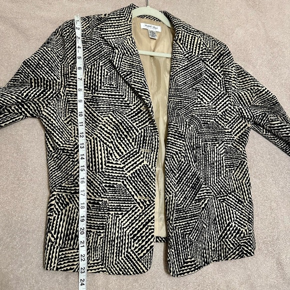Judith Hart Geometric Women’s Black and White Blazer | Size 14 - Picture 9 of 10